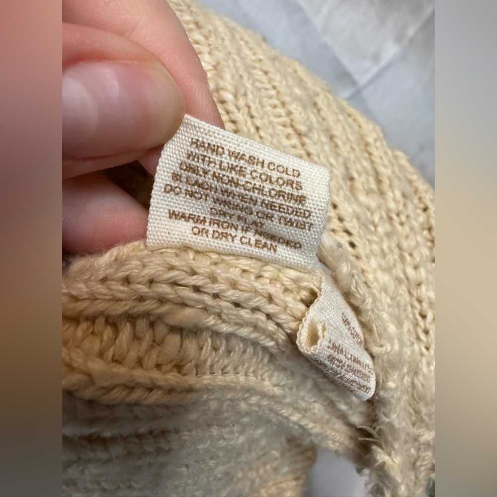 Elegant free people Cream cropped crochet Sweater - Picture 9 of 9
